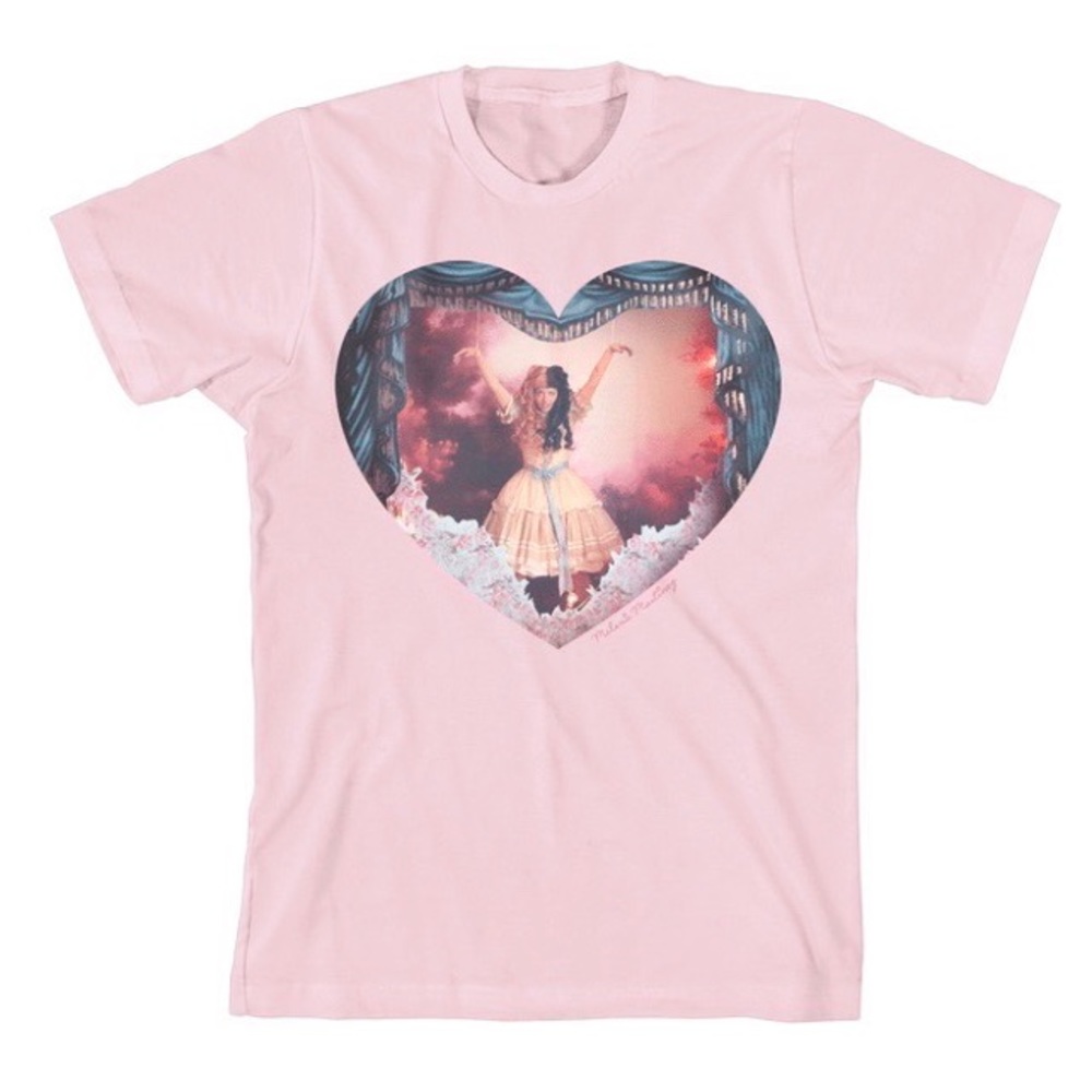 The heart strings t-shirt Melanie Martinez pink heart strings t-shirt